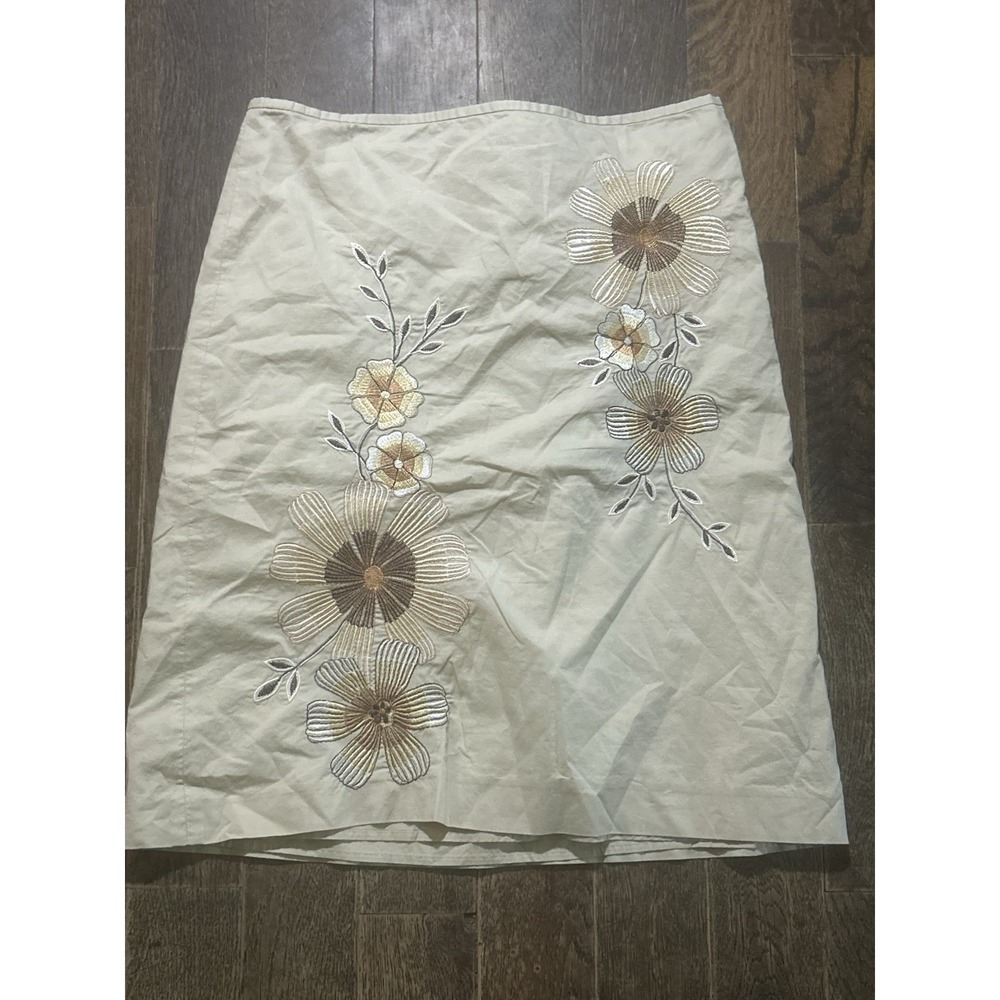 Ann Taylor Loft Floral Embroidered Skirt 8 Beige Cotton A-Line Cottagecore Boho